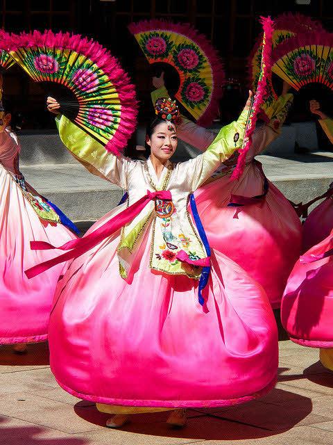 韩国的特色文化风情有哪些